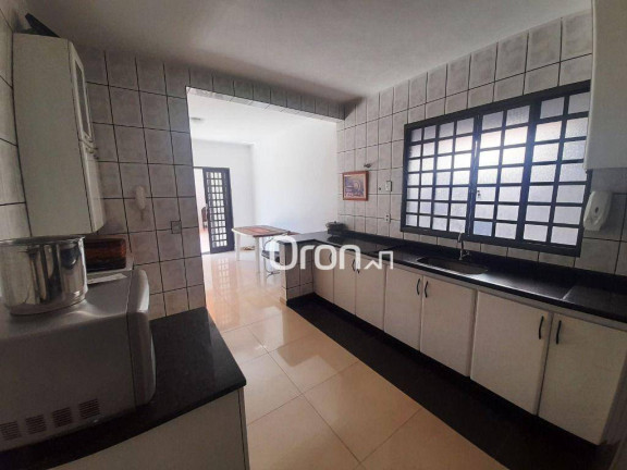 Imagem Sobrado com 3 Quartos à Venda, 270 m² em Jardim América - Goiânia Imagem Sobrado com 3 Quartos à Venda, 270 m² em Jardim América - Goiânia