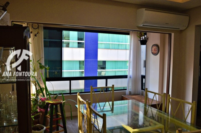 Imagem Apartamento com 3 Quartos à Venda, 100 m² em Centro - Balneário Camboriú