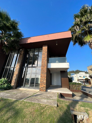 Imagem Casa de Condomínio com 3 Quartos à Venda, 735 m² em Cacupé - Florianópolis Imagem Casa de Condomínio com 3 Quartos à Venda, 735 m² em Cacupé - Florianópolis