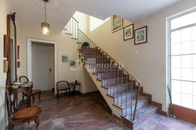 Imagem Casa com 4 Quartos à Venda, 280 m² em Pacaembu - São Paulo Imagem Casa com 4 Quartos à Venda, 280 m² em Pacaembu - São Paulo