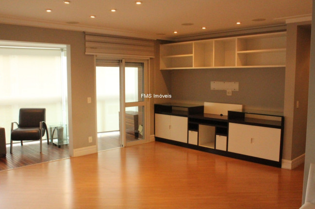 Imóvel com 3 Quartos à Venda, 124 m² em Vila Olímpia - São Paulo