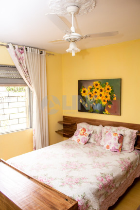 Imagem Casa com 2 Quartos à Venda, 200 m² em Cristo Redentor - Porto Alegre Imagem Casa com 2 Quartos à Venda, 200 m² em Cristo Redentor - Porto Alegre