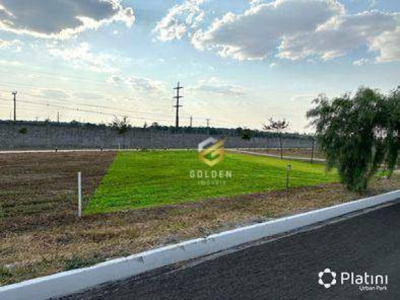 Terreno à Venda, 556 m² em Setor Industrial - Sinop