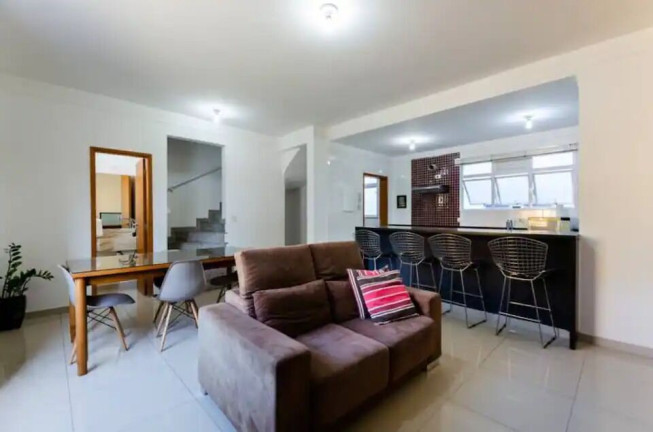 Imagem Casa com 3 Quartos para Alugar, 136 m² em Gonzaga - Santos Imagem Casa com 3 Quartos para Alugar, 136 m² em Gonzaga - Santos