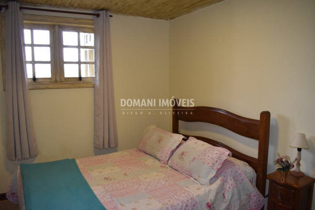 Imagem Casa com 4 Quartos à Venda, 226 m² em Região Do Alto Do Capivari - Campos Do Jordão Imagem Casa com 4 Quartos à Venda, 226 m² em Região Do Alto Do Capivari - Campos Do Jordão