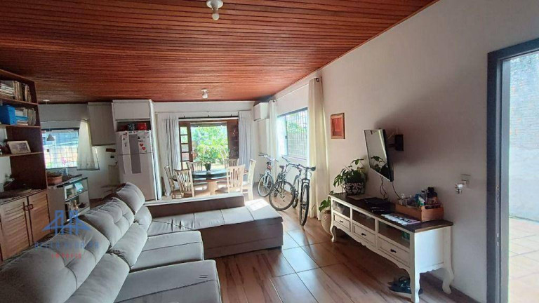 Imagem Casa com 3 Quartos à Venda, 200 m² em Cachoeira Do Bom Jesus - Florianópolis Imagem Casa com 3 Quartos à Venda, 200 m² em Cachoeira Do Bom Jesus - Florianópolis
