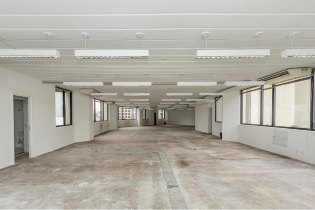 Sala Comercial à Venda, 237 m² em Cidade Monções - São Paulo