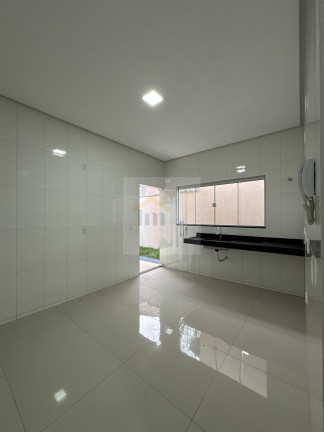 Imagem Casa com 3 Quartos à Venda, 112 m² em Jardim Mont Serrat - Aparecida De Goiânia Imagem Casa com 3 Quartos à Venda, 112 m² em Jardim Mont Serrat - Aparecida De Goiânia