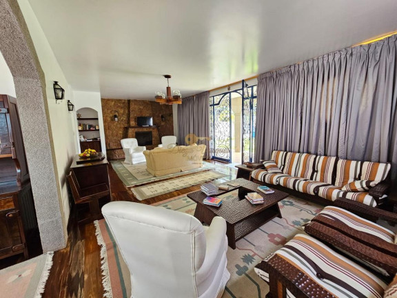 Imagem Casa com 4 Quartos à Venda, 450 m² em Comary - Teresópolis Imagem Casa com 4 Quartos à Venda, 450 m² em Comary - Teresópolis