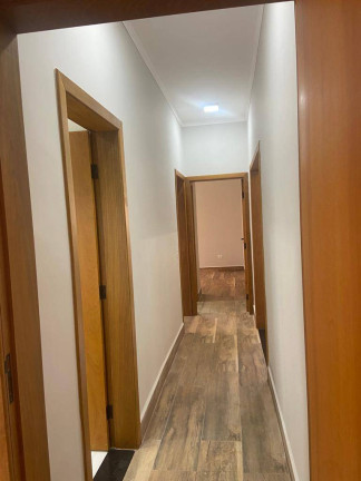 Imagem Casa com 3 Quartos à Venda, 250 m² em Bragança Paulista Imagem Casa com 3 Quartos à Venda, 250 m² em Bragança Paulista