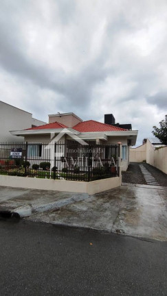 Casa com 3 Quartos à Venda, 113 m² em Iririú - Joinville