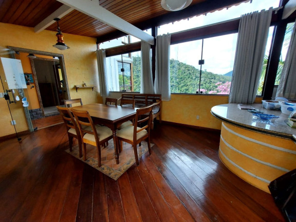 Imagem Casa com 3 Quartos à Venda, 344 m² em Albuquerque - Teresópolis