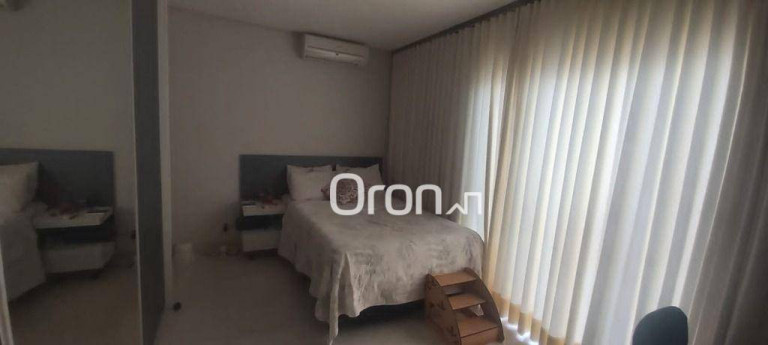 Imagem Sobrado com 3 Quartos à Venda, 215 m² em Jardim Mariliza - Goiânia Imagem Sobrado com 3 Quartos à Venda, 215 m² em Jardim Mariliza - Goiânia