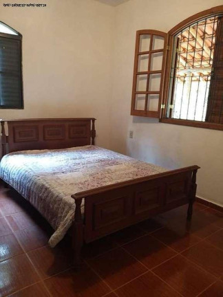 Imagem Fazenda à Venda, 200 m² em Rodovia Mg 060 - Esmeraldas Imagem Fazenda à Venda, 200 m² em Rodovia Mg 060 - Esmeraldas