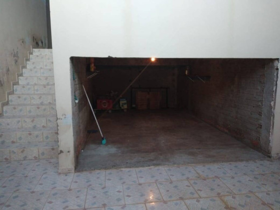 Imagem Casa com 2 Quartos à Venda,  em Botucatu