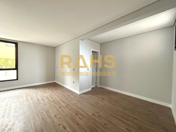 Imagem Casa com 3 Quartos à Venda, 160 m² em América - Joinville Imagem Casa com 3 Quartos à Venda, 160 m² em América - Joinville