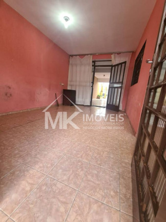 Imagem Casa com 3 Quartos à Venda, 220 m² em Capão Da Imbuia - Curitiba Imagem Casa com 3 Quartos à Venda, 220 m² em Capão Da Imbuia - Curitiba