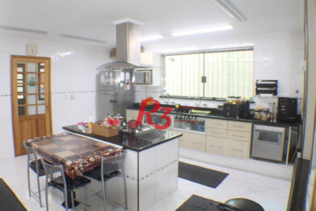 Imagem Sobrado com 3 Quartos à Venda, 300 m² em Aparecida - Santos