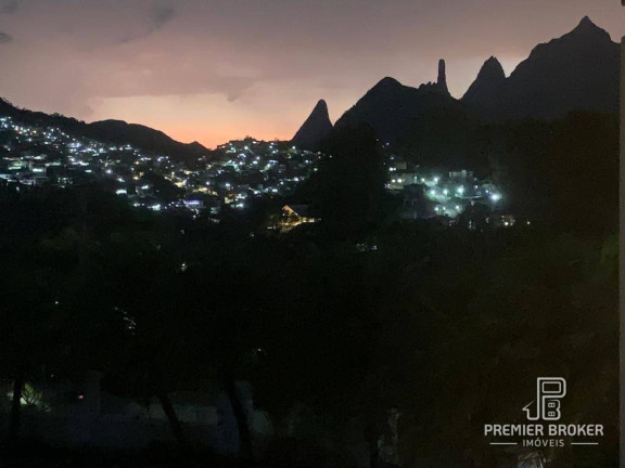 Imagem Casa com 4 Quartos à Venda, 600 m² em Tijuca - Teresópolis Imagem Casa com 4 Quartos à Venda, 600 m² em Tijuca - Teresópolis