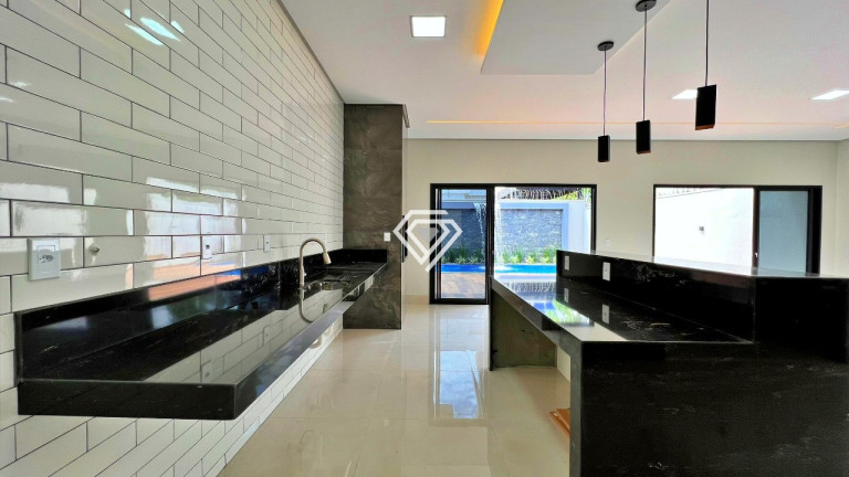 Imagem Casa com 4 Quartos à Venda, 260 m² em Plano Diretor Sul - Palmas Imagem Casa com 4 Quartos à Venda, 260 m² em Plano Diretor Sul - Palmas