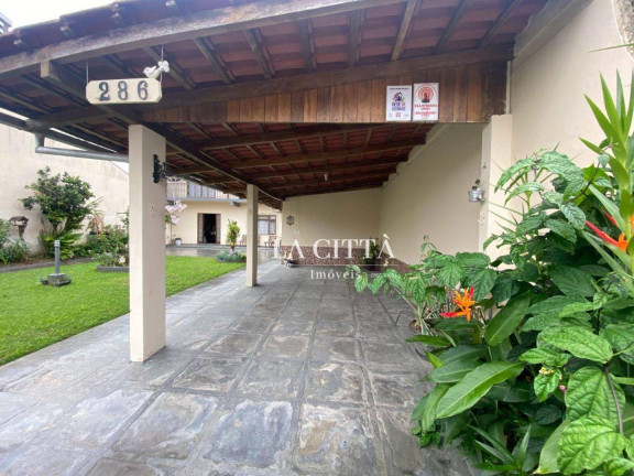 Imagem Casa com 3 Quartos à Venda, 160 m² em São Judas - Itajaí Imagem Casa com 3 Quartos à Venda, 160 m² em São Judas - Itajaí