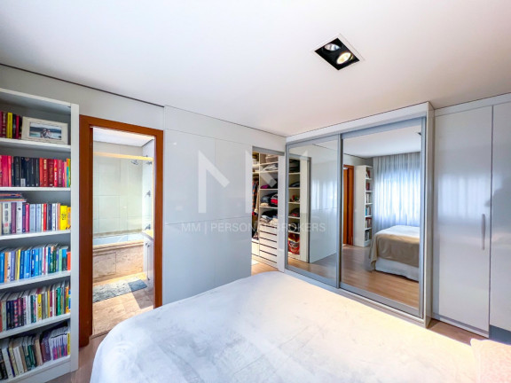 Imagem Apartamento com 3 Quartos à Venda, 168 m² em Rio Branco - Porto Alegre Imagem Apartamento com 3 Quartos à Venda, 168 m² em Rio Branco - Porto Alegre