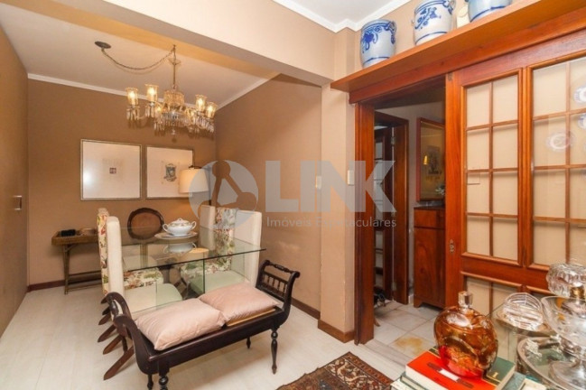 Imagem Apartamento com 3 Quartos à Venda, 121 m² em Moinhos De Vento - Porto Alegre