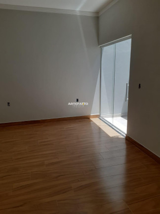 Imagem Casa com 3 Quartos à Venda, 167 m² Imagem Casa com 3 Quartos à Venda, 167 m²