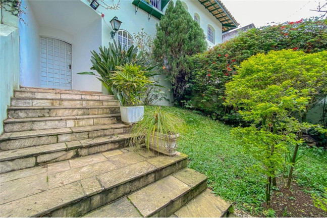 Imagem Casa com 3 Quartos à Venda, em Morumbi - São Paulo Imagem Casa com 3 Quartos à Venda, em Morumbi - São Paulo