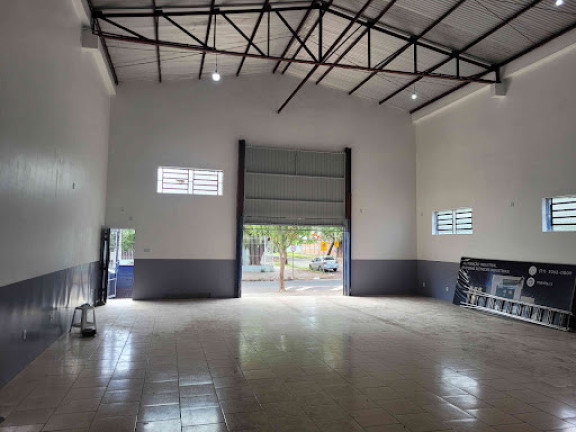 Imagem Galpão para Alugar, 316 m² em São Geraldo - Porto Alegre Imagem Galpão para Alugar, 316 m² em São Geraldo - Porto Alegre