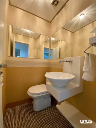 Imagem Apartamento com 3 Quartos à Venda, 153 m² em Centro - Florianópolis Imagem Apartamento com 3 Quartos à Venda, 153 m² em Centro - Florianópolis