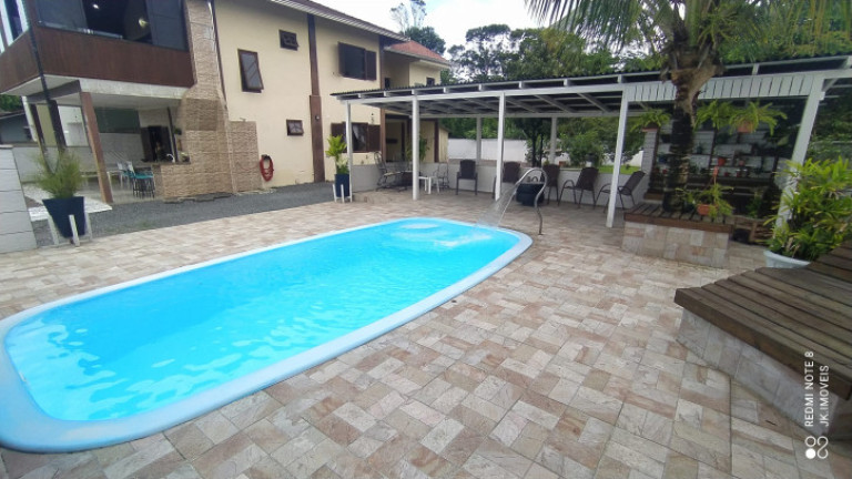 Imagem Sobrado com 4 Quartos para Temporada, 350 m² em Balneário Mariluz - Itapoá Imagem Sobrado com 4 Quartos para Temporada, 350 m² em Balneário Mariluz - Itapoá