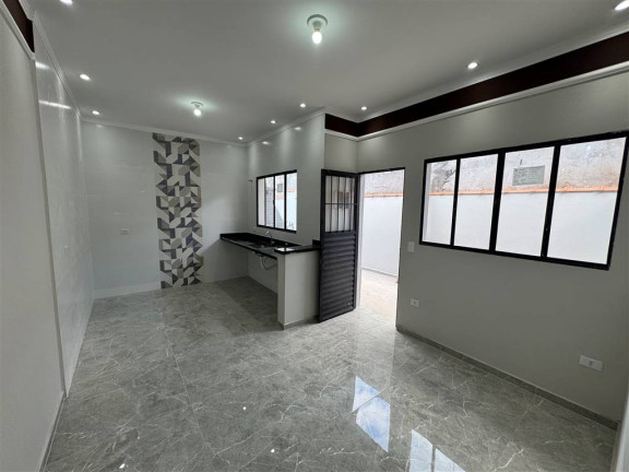 Imagem Casa com 2 Quartos à Venda, 10 m² em Loty - Itanhaem Imagem Casa com 2 Quartos à Venda, 10 m² em Loty - Itanhaem