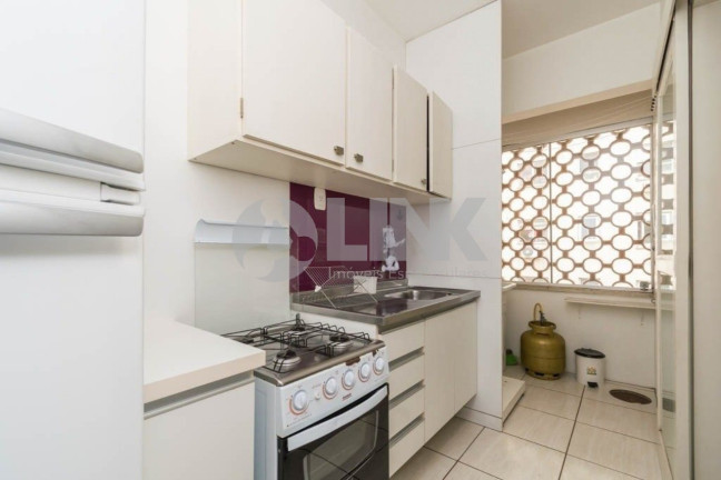 Imagem Apartamento com 2 Quartos à Venda, 70 m² em Moinhos De Vento - Porto Alegre