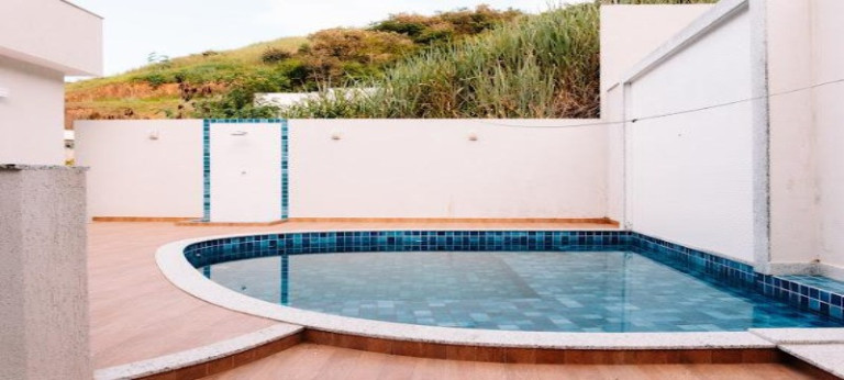 Imagem Casa com 5 Quartos à Venda, 400 m² em Maria Paula - São Gonçalo Imagem Casa com 5 Quartos à Venda, 400 m² em Maria Paula - São Gonçalo