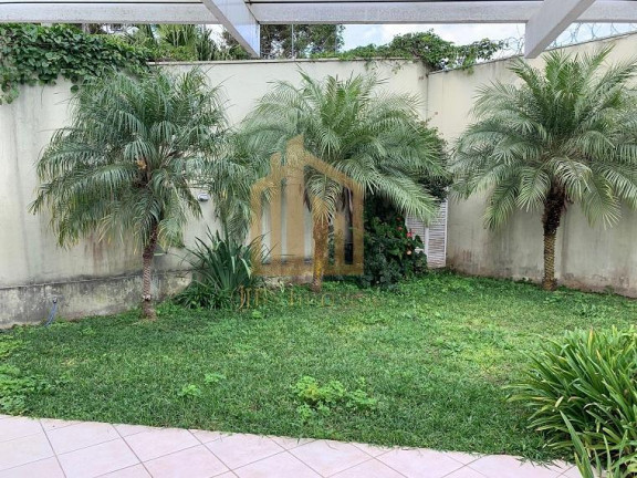 Imagem Casa com 3 Quartos à Venda, 304 m² em Uberaba - Curitiba Imagem Casa com 3 Quartos à Venda, 304 m² em Uberaba - Curitiba