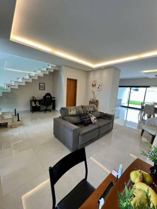 Sobrado com 3 Quartos à Venda, 192 m² em Jardim Jacinto - Jacareí