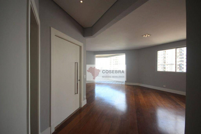 Imagem Apartamento com 3 Quartos à Venda ou Locação, 244 m² em Moema - São Paulo Imagem Apartamento com 3 Quartos à Venda ou Locação, 244 m² em Moema - São Paulo
