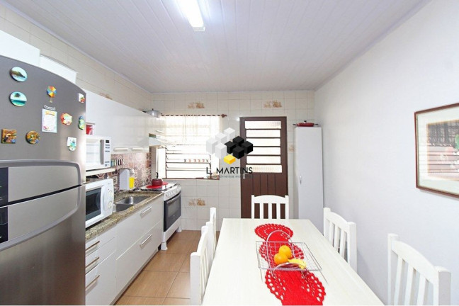 Imagem Casa com 2 Quartos à Venda, 101 m² em Vila Nova - Porto Alegre Imagem Casa com 2 Quartos à Venda, 101 m² em Vila Nova - Porto Alegre