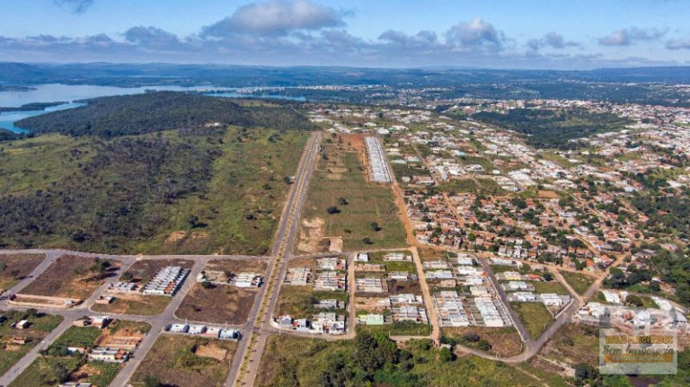 Imóvel à Venda, 360 m² em Residencial Lago De Cristal - Caldas Novas