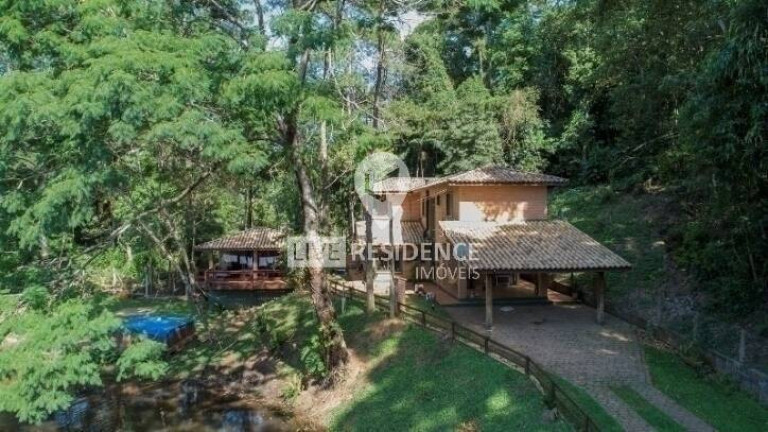 Imagem Chácara com 8 Quartos à Venda, 580 m² em Bairro Itapema - Itatiba Imagem Chácara com 8 Quartos à Venda, 580 m² em Bairro Itapema - Itatiba