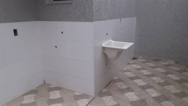 Imagem Casa com 2 Quartos à Venda, 10 m² em Maracanã - Praia Grande Imagem Casa com 2 Quartos à Venda, 10 m² em Maracanã - Praia Grande