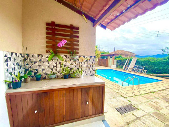 Imagem Casa com 4 Quartos à Venda, 209 m² em Fazenda Suiça - Teresópolis Imagem Casa com 4 Quartos à Venda, 209 m² em Fazenda Suiça - Teresópolis