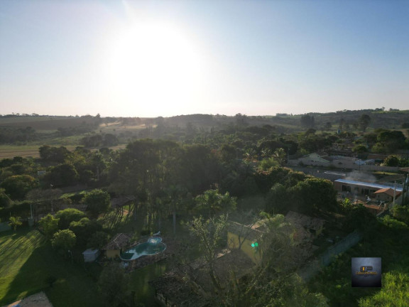 Imagem Imóvel com 2 Quartos à Venda, 1.750 m² em Parque Das Laranjeiras - Mogi Mirim Imagem Imóvel com 2 Quartos à Venda, 1.750 m² em Parque Das Laranjeiras - Mogi Mirim