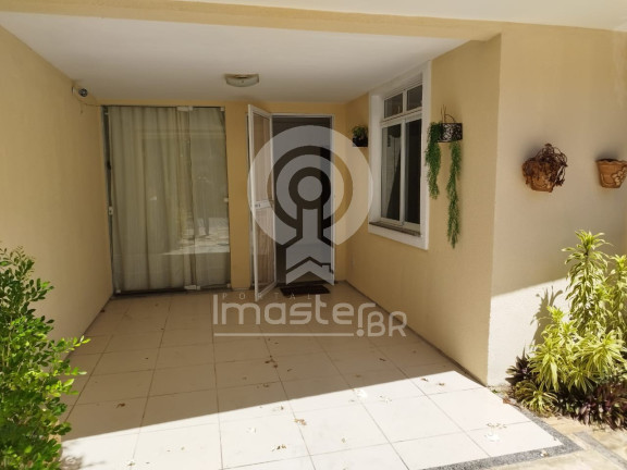Imagem Sobrado com 4 Quartos à Venda, 160 m² em Lagoa Redonda - Fortaleza Imagem Sobrado com 4 Quartos à Venda, 160 m² em Lagoa Redonda - Fortaleza