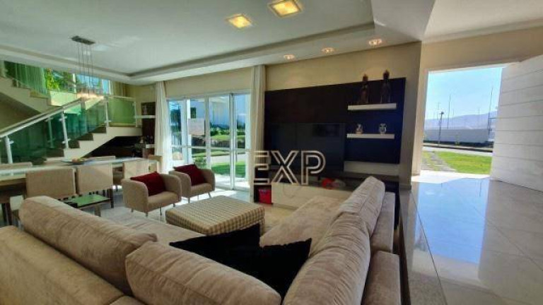 Imagem Casa com 4 Quartos à Venda, 400 m² em Córrego Grande - Florianópolis Imagem Casa com 4 Quartos à Venda, 400 m² em Córrego Grande - Florianópolis