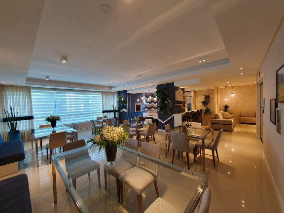 Imagem Apartamento com 3 Quartos à Venda, 133 m² em Centro - Balneário Camboriú Imagem Apartamento com 3 Quartos à Venda, 133 m² em Centro - Balneário Camboriú