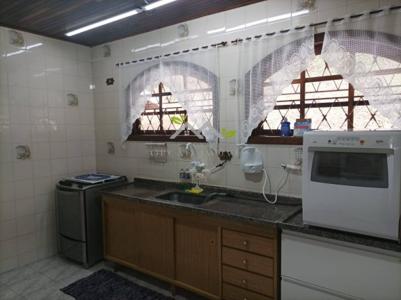 Imagem Casa com 3 Quartos à Venda, 235 m² em Jardim Embaixador - Campos Do Jordão Imagem Casa com 3 Quartos à Venda, 235 m² em Jardim Embaixador - Campos Do Jordão