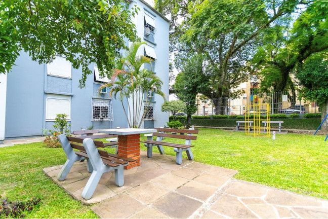 Imagem Imóvel com 2 Quartos à Venda, 52 m² em São Sebastião - Porto Alegre Imagem Imóvel com 2 Quartos à Venda, 52 m² em São Sebastião - Porto Alegre