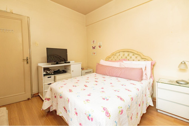 Imagem Apartamento com 3 Quartos à Venda, 144 m² em Rio Branco - Porto Alegre Imagem Apartamento com 3 Quartos à Venda, 144 m² em Rio Branco - Porto Alegre